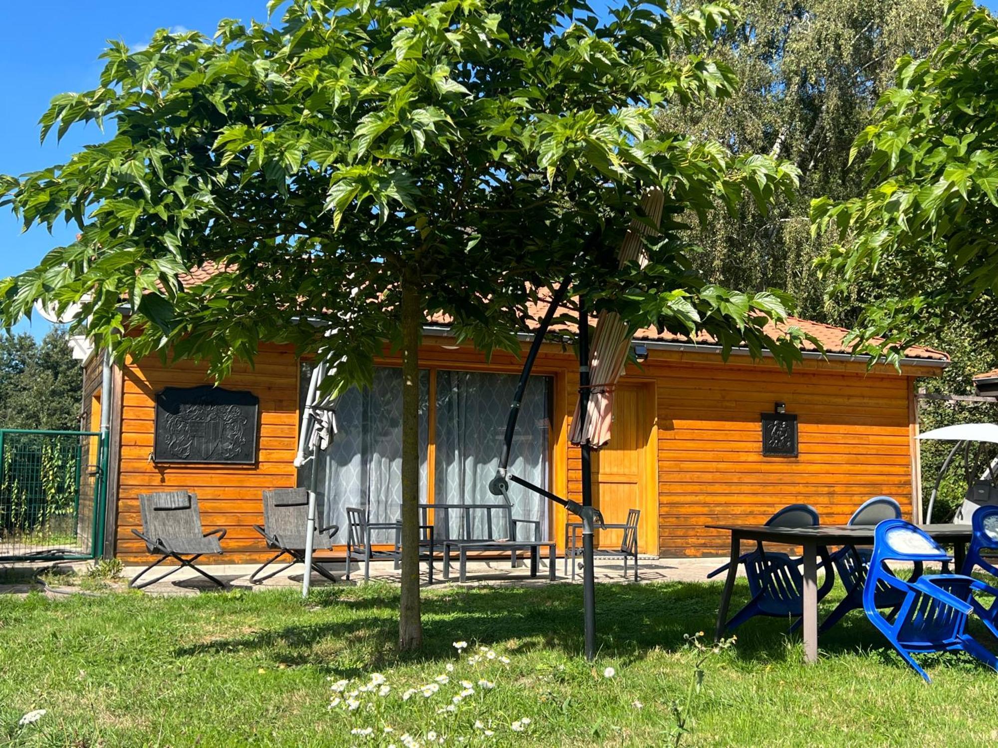 Chalet Des Anges Youx Esterno foto